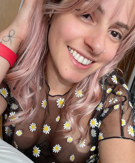 Dani Botan pornstar naked pic