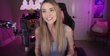 Dizzykitten star pornographic pics