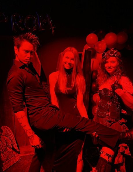 Dizzykitten adult model archive