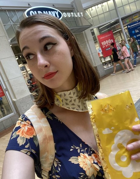 blissfulellie model hot img