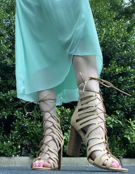 blissfulellie thumbnail