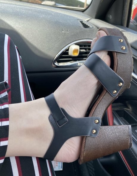 stockings onlyfans top photo