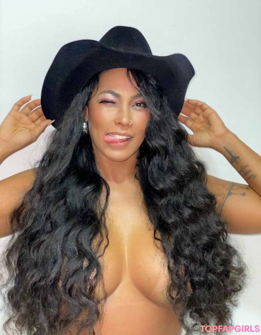 Rosiane Pinheiro adult model galleries