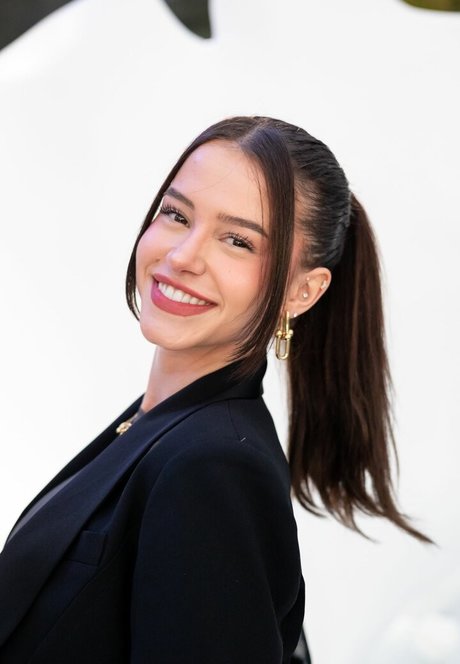 Lea Elui pornstar free pictures