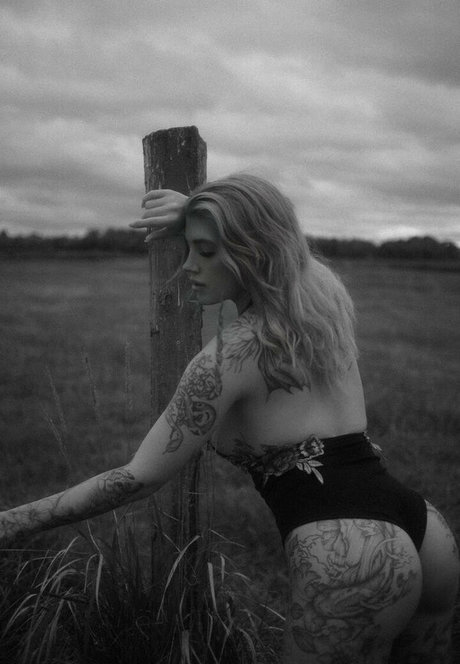 Kunshikitty perfect model img