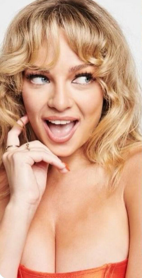 Abbie Chatfield perfect model picture