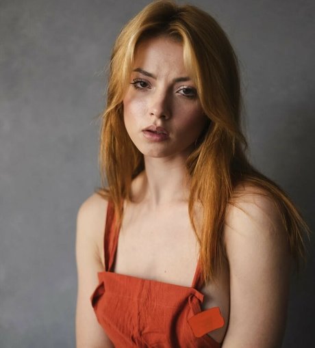 Sophie Ia Sage model art photos