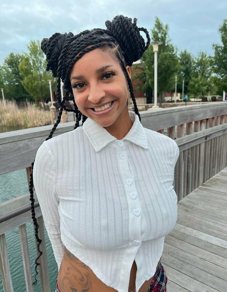 foxybrown20 free top actress images