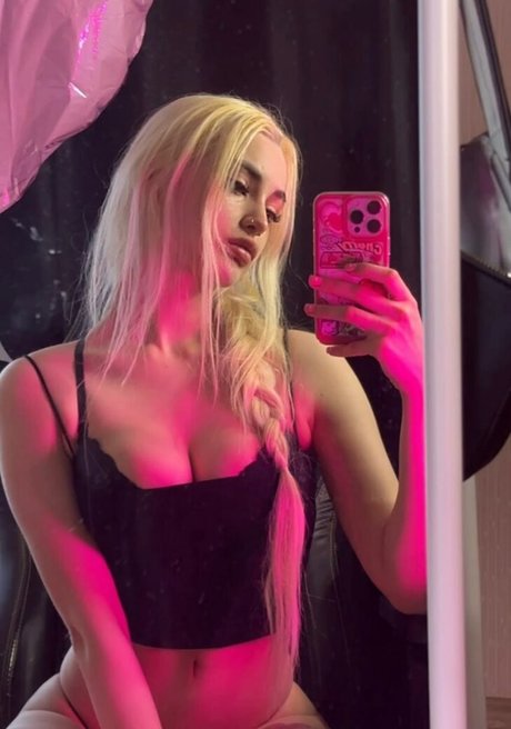 Morana Battory beautiful pornstar image