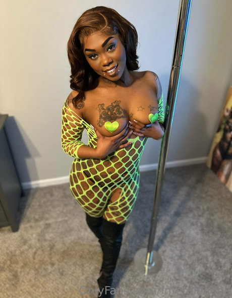 fmereloaded naked pornstar photos