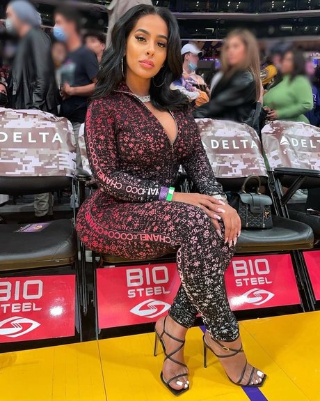 Ayisha Diaz xxx actress pics