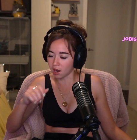 Mayahiga hot pornstar picture
