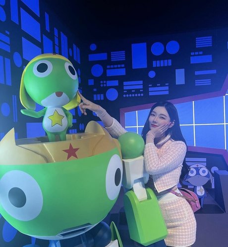 Berry pornstar sexy photos