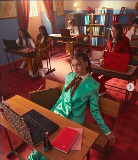 Anna Zak star erotic pic