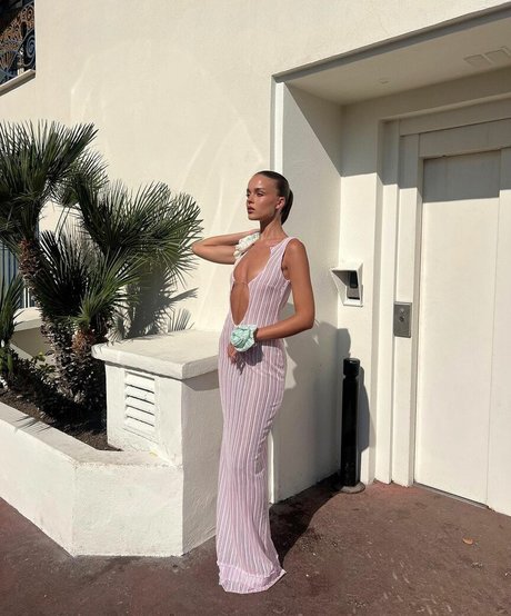 horny mature onlyfans sexy images