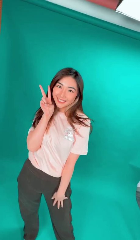 xChocobars model sexy galleries
