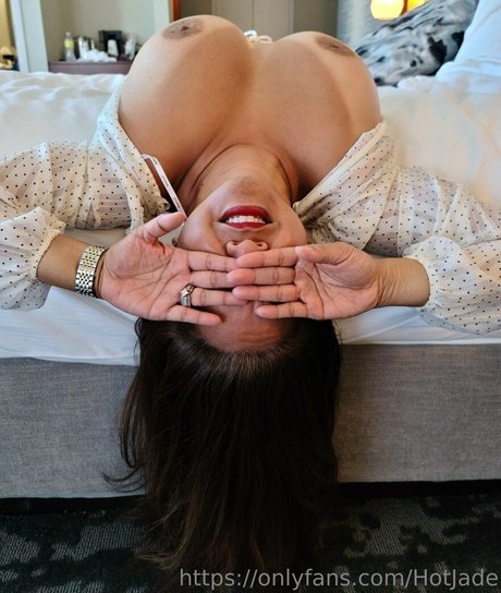 blonde curvy onlyfans porn images