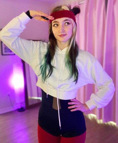 Littlesiha sex model picture