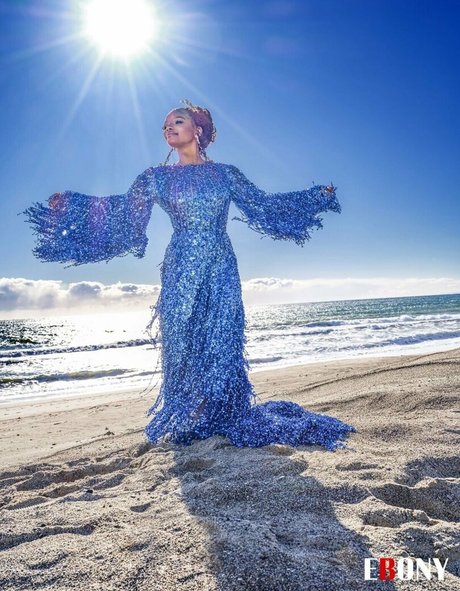 Halle Bailey pornographic model photos