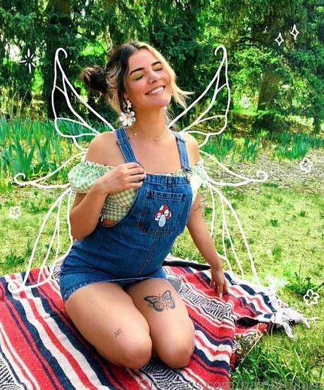 issameg nude pornstar image