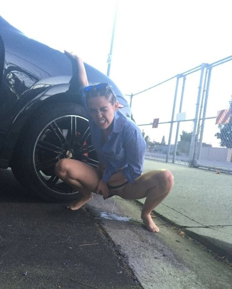 Miley Cyrus best star archive