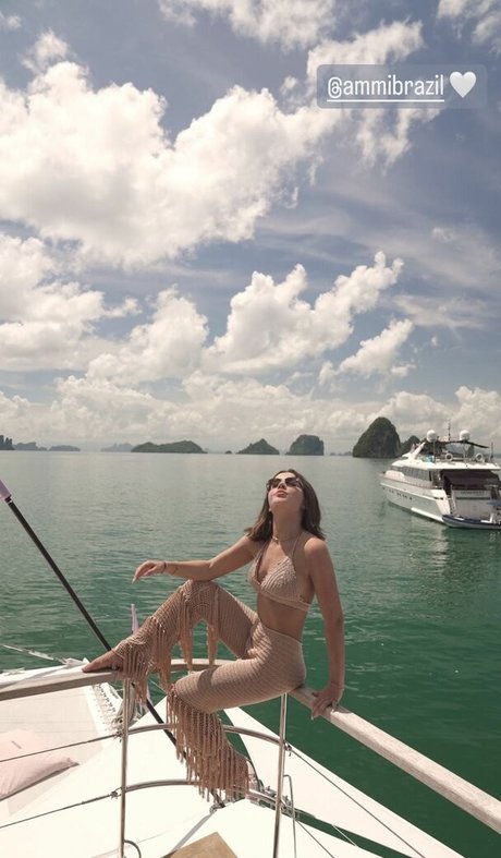 Jade Picon model hd img