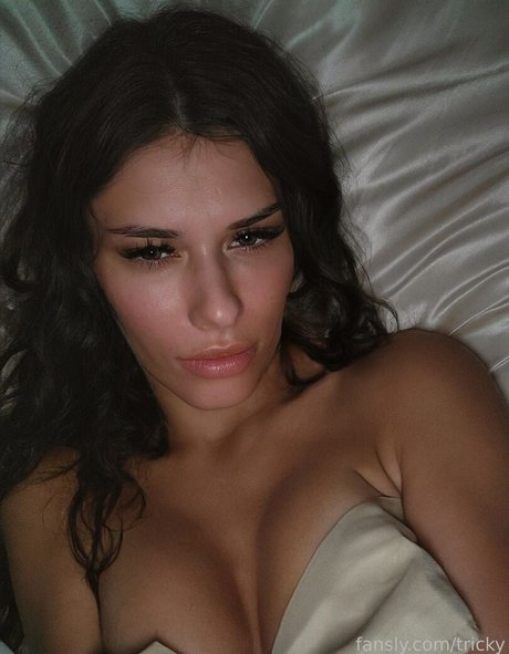 Ms Tricky model perfect images