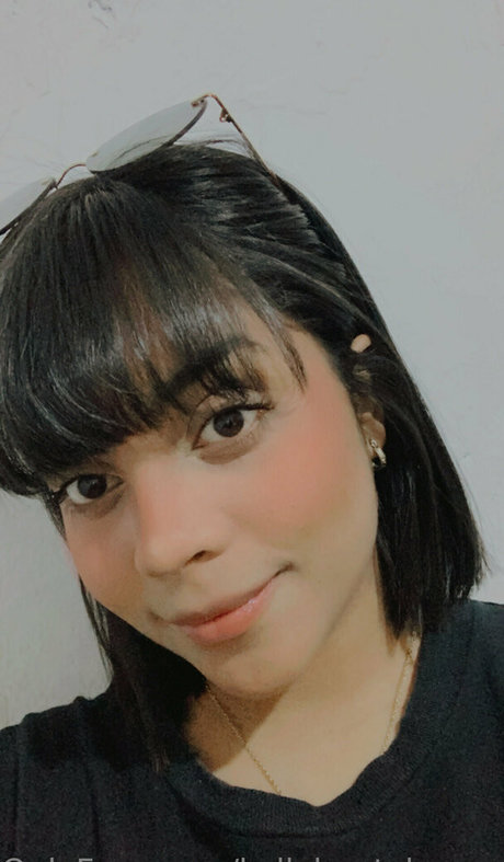 kellybootybrown star top picture