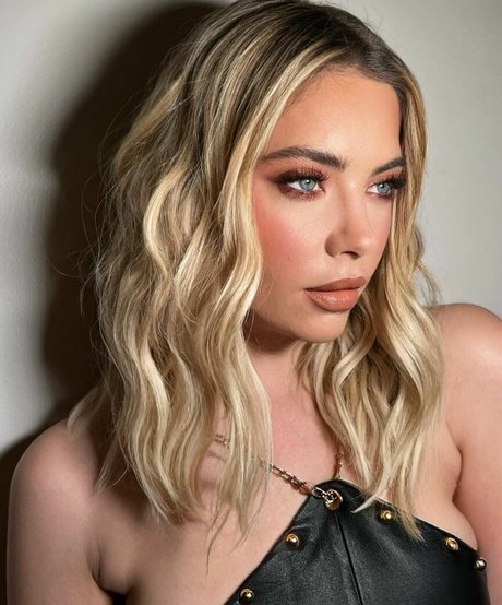 Ashley Benson star sex image