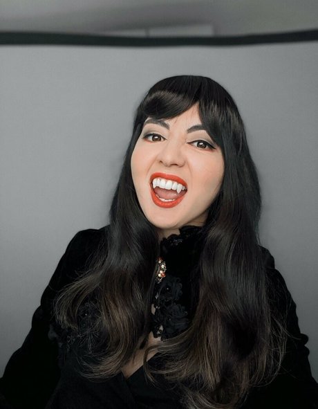 Jane Douglas model perfect image