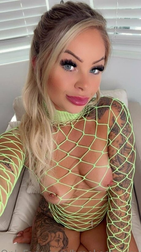 teen shower onlyfans nice picture