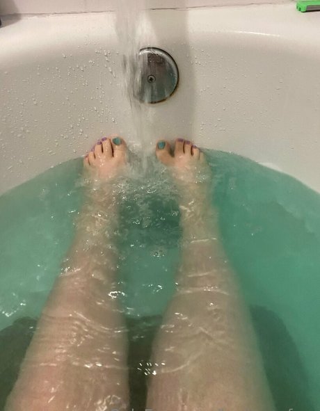 lecileexxfree nude star galleries