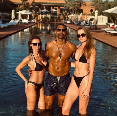 Una Healy hot pornstar photo