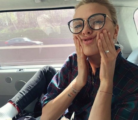 Wallis Day adult star archive