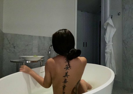 destinyskye model pretty photos