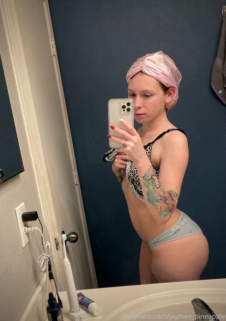 jaymee pineapple adult model image