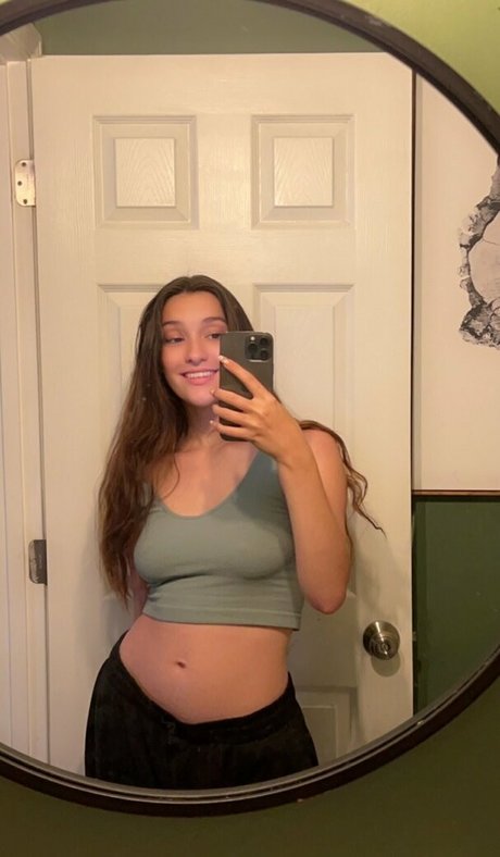 Imaprilmaexo free model photos