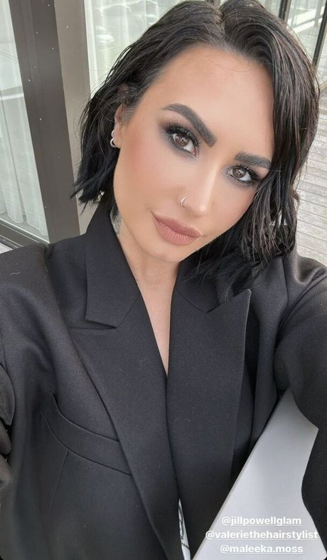 Demi Lovato xxx star photo