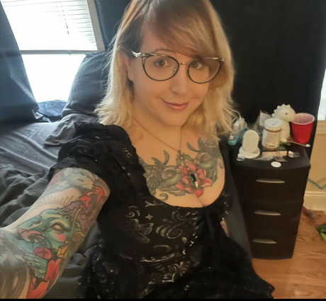 PushingUpRoses pornstar hd image