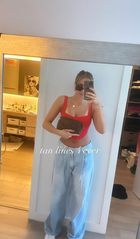 Tate McRae xxx pornstar pic
