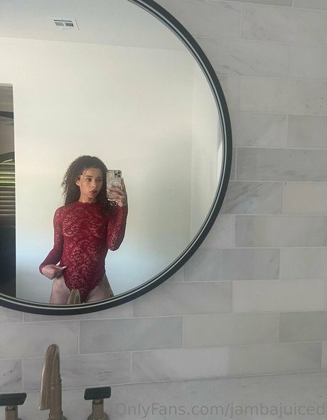 jambajuiced sexy model picture