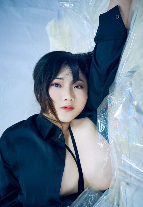 Ai Melody27 nude actress picture