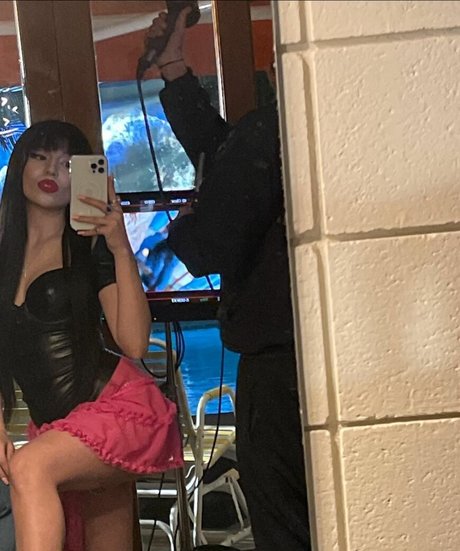 Ava Max nudes star photos