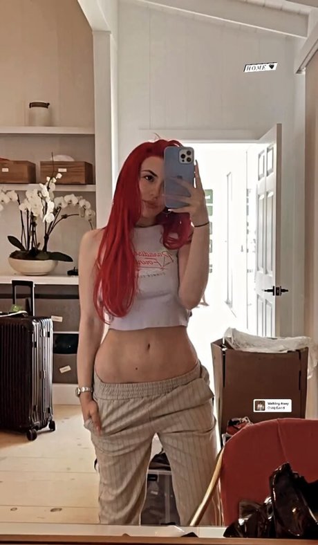 Ava Max star naked pictures