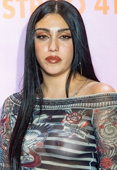 Lourdes Leon model pornographic picture