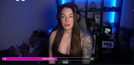 HeatherLynnoh model top img