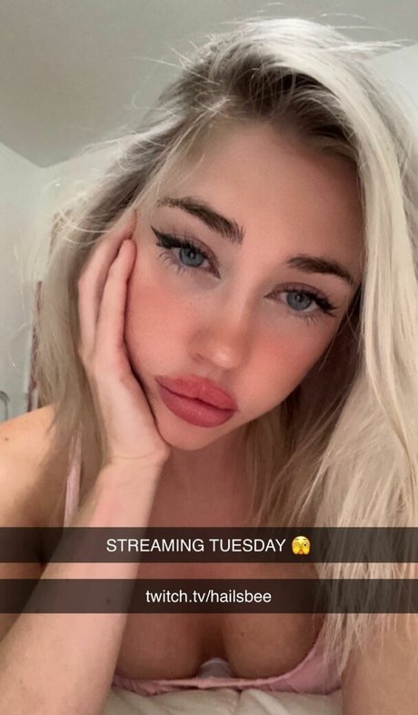 Hailsbee star erotic pictures