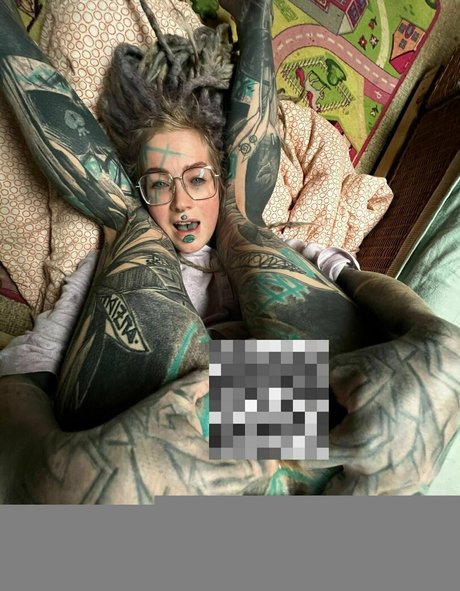 Anuskatzz star best image