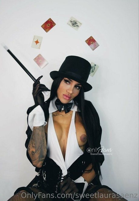 sweetlaurasaenz star erotic photos