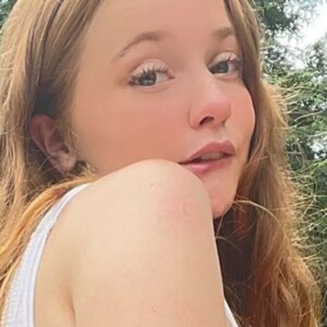 kyliestepsister model xxx pictures